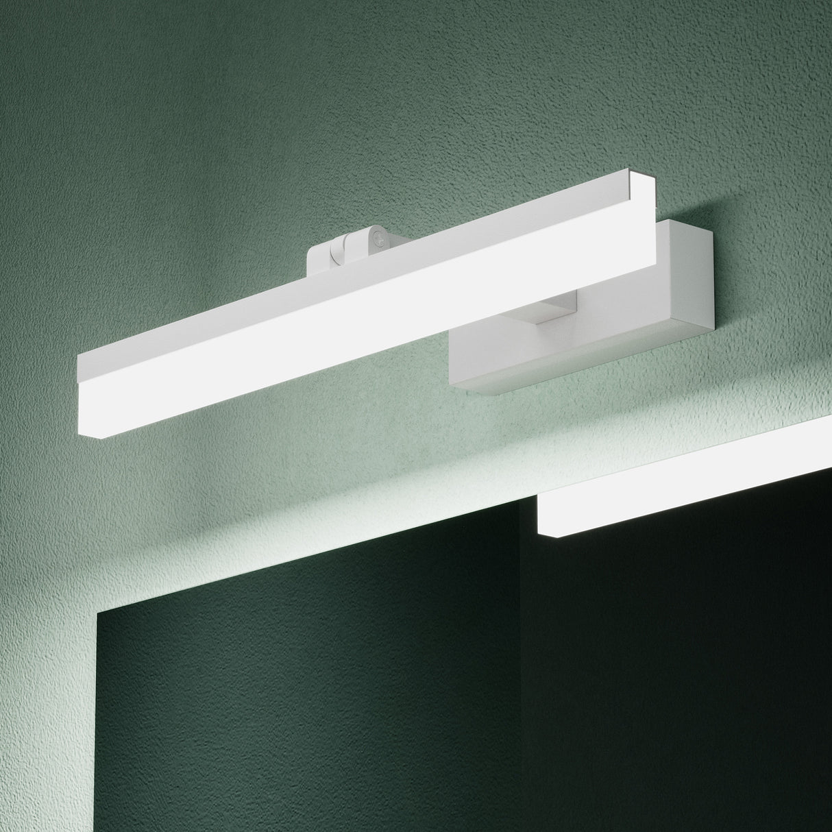 glasvilla Spiegelleuchte 40cm LED Badlampe | Spiegellampe, 6000K Badezimmer Lampe | 180° Drehbar 9W Luxaris