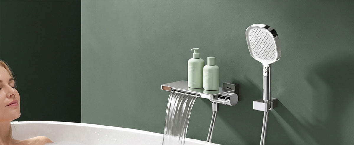 glasvilla Badewannenarmatur mit Handbrause Wasserfall Wannenarmatur Strahlarten Handbrause aus Messing inkl. Brausestange und Brauseschlauch
